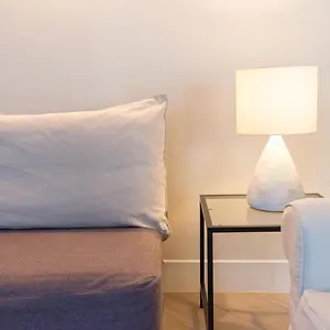 https://urbe10-angel-suites-2-bedrooms-apartment-4a.es-andalucia.com